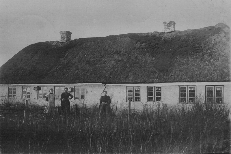 gaardbilleder/11a-gammel-skole-ca-1911.png