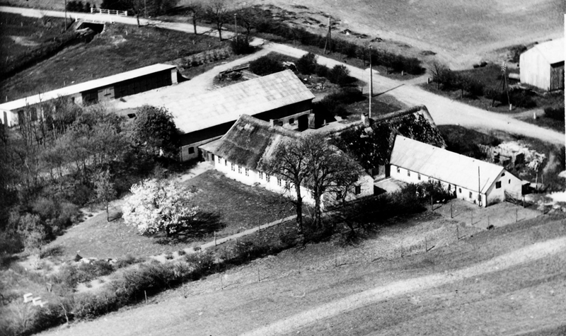 gaardbilleder/12-tirslund-sognevej-7-1941.png